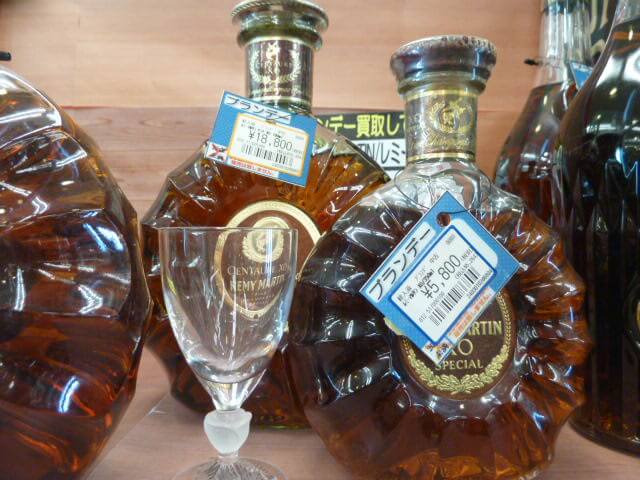 お酒買取ならゴールディーズ太田店（ドンドンダウン太田店内）にお任せ下さい！！