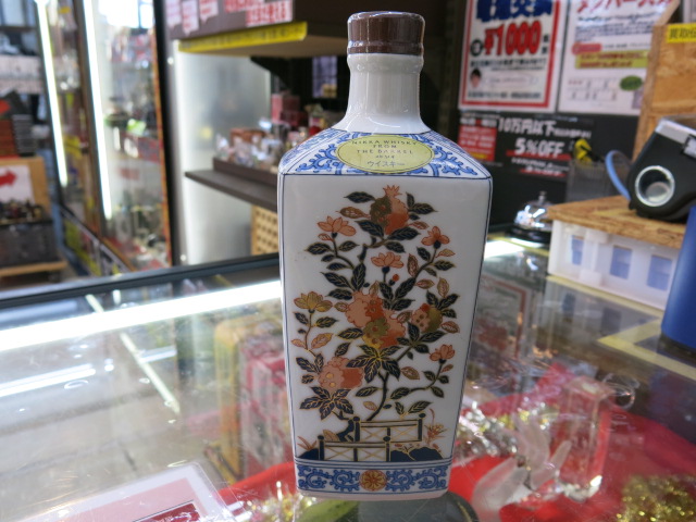 新入荷情報！！！ニッカ ウイスキー 有田焼 600ml 入荷しました！販売中！！！