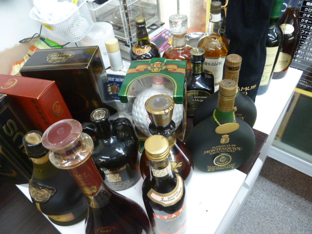 ゴールディーズ太田店では昔の洋酒買取強化中です！サイドボードに洋酒眠っていませんか！？