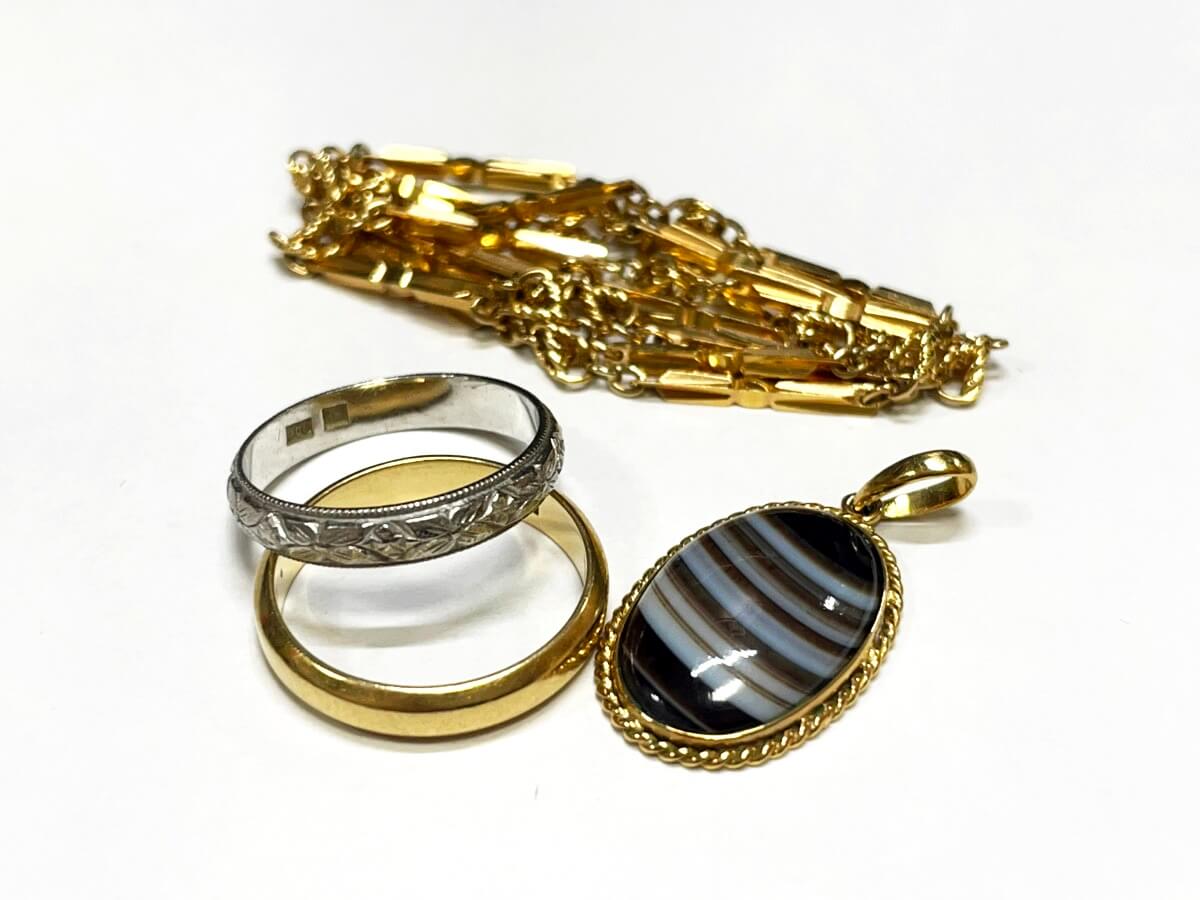 18金（K18）刻印がない金のアクセサリー を58,000円で買いました！の 