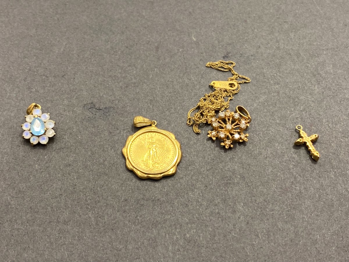 K18アクセサリーなど　計4点　  ￥102,400でお買取りさせていただきました