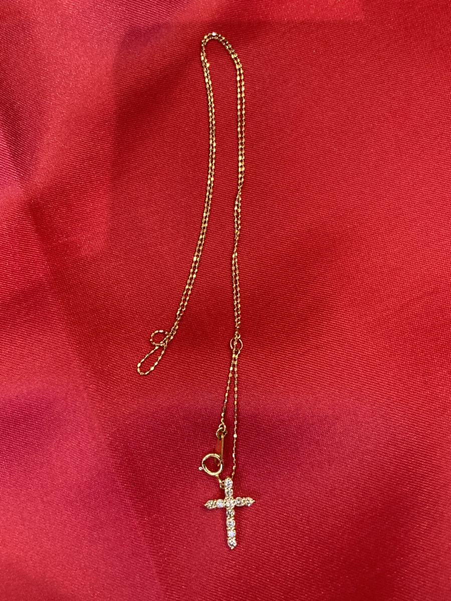 K18 クロスネックレス 1.7g 18,580円でお買取をさせていただきました。