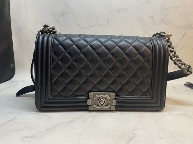 CHANEL（シャネル）ボーイシャネル　チェーンショルダーバッグ　お買い取りをさせていただきました♪