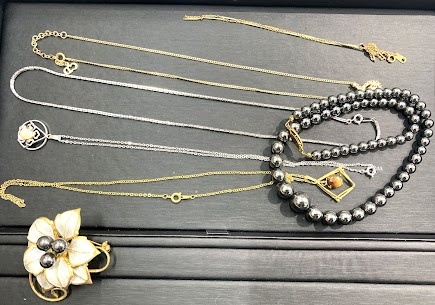 01/24　貴金属 　K18　ネックレス　1点 他　メッキアクセサリー数点　お買い取りさせていただきました。　藤岡店