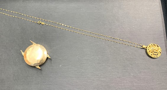 03/18　貴金属 　K18  ネックレス　 K14  時計裏ブタ　　お買い取りさせていただきました。　藤岡店