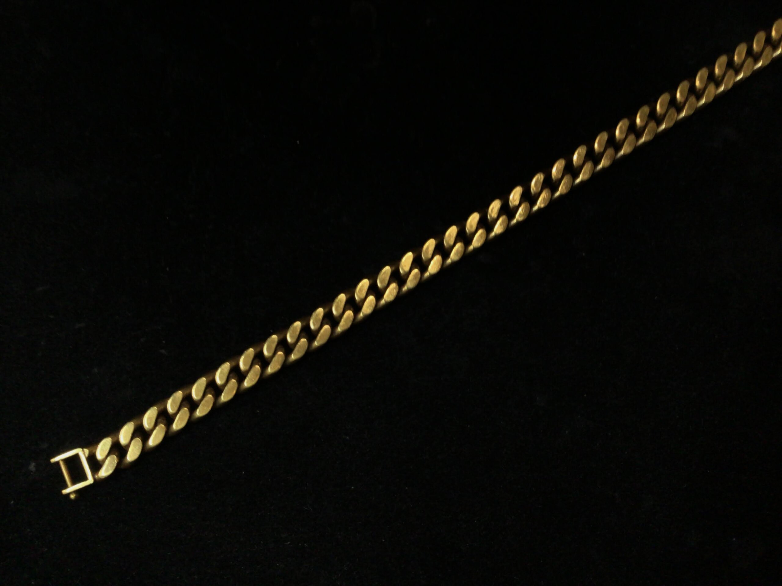 K18 喜平2面 40.1g 21cm 815,000円でお買取させていただきました！