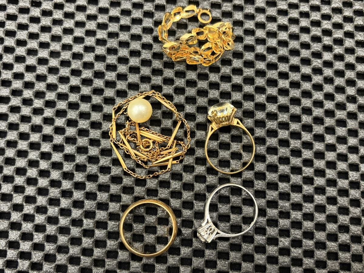 こちらK18  リングやネックレス プラチナリングなど5品で￥272,120でお買取をさせていただきました！