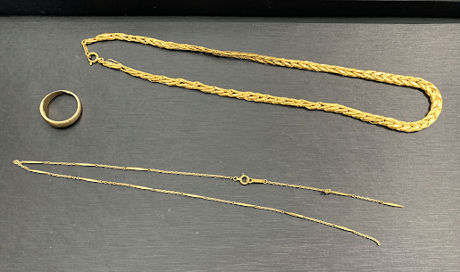 04/01　貴金属　K18   ネックレス リング   K24   ネックレス　お買い取りさせていただきました。　藤岡店
