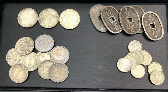 5/27  旧100円銀貨  五十銭銀貨  東京オリンピック1000円銀貨  天保通宝　お買い取りさせていただきました。　藤岡店