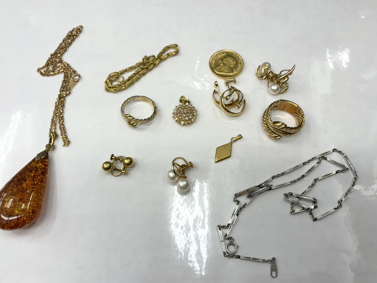 こちらK18 K24 プラチナ 貴金属 各種￥1,011,852でお買取をさせていただきました！