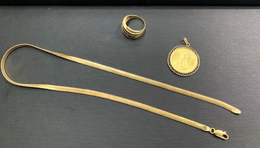 07/19　K18  リング　ネックレス         K24  K18  コイントップ　お買い取りさせていただきました。　藤岡店