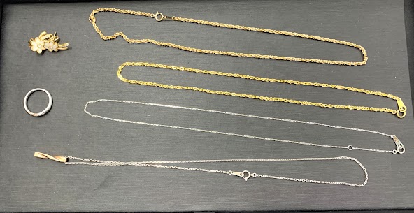08/15　K18　ピアス  ネックレス　 PT850 ネックレス  リング 　SV925 ネックレス　など　お買い取りさせていただきました。　藤岡店