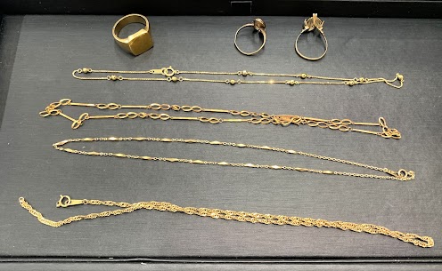 10/17　K18　リング　ネックレス　など　お買い取りさせていただきました。　藤岡店