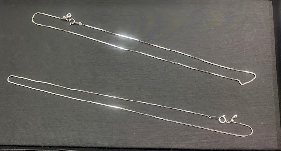 10/23　K18WG　ネックレス 2本　お買い取りさせていただきました。　藤岡店